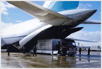 平成17年 イラク向けシェルター輸送 アントノフ積込風景